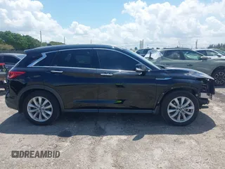 2019 Infiniti QX50 LUXE with VIN 3PCAJ5M16KF119709, listed as a IAAI auction lot 41922353 with 96,262 mi miles. Bid and sale history available at carsss.com. Image 14.