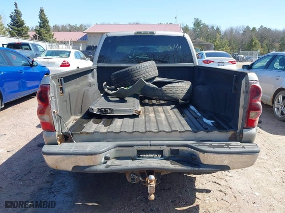 2003 Chevrolet Silverado 1500 LS with VIN 2GCEK19T231104873, listed as a IAAI auction lot 41910444 with 208,692 mi miles. Bid and sale history available at carsss.com. Image 16.