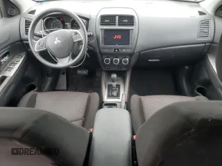 2019 Mitsubishi Outlander ES z VIN JA4AR3AU7KU014836, wystawiony jako Copart lot #55296935 z przebiegiem 14 378 mil mil oraz Szkody całkowita. Historia ofert i sprzedaży dostępna na DreamBid. Obrazek 8.