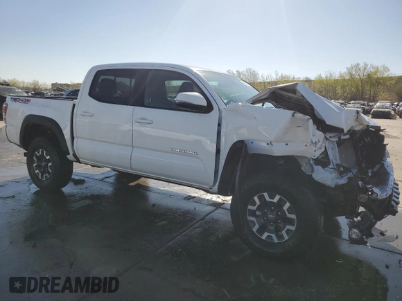 2023 Toyota Tacoma SR z VIN 3TMCZ5AN5PM647530, wystawiony jako Copart lot #54549125 z przebiegiem 8 992 mil mil oraz Szkoda całkowita • Salvage title. Historia ofert i sprzedaży dostępna na DreamBid. Obrazek 4.