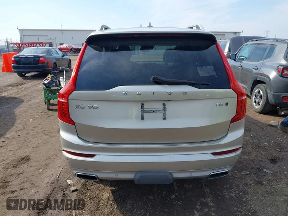 2016 Volvo XC90 T6 Momentum with VIN YV4A22PK7G1050168, listed as a IAAI auction lot 41720055 with 119,957 mi miles. Bid and sale history available at carsss.com. Image 16.