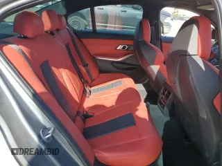 2023 BMW M3 Competition xDrive z VIN WBS43AY02PFP03618, wystawiony jako Copart lot #54060725 z przebiegiem 31 712 mil mil oraz Szkoda całkowita • Salvage title. Historia ofert i sprzedaży dostępna na DreamBid. Obrazek 10.