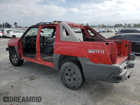 2002 Chevrolet Avalanche with VIN 3GNEC13T52G282702, listed as a Copart auction lot 62172665 with 184,024 mi miles and Salvage title. Bid and sale history available at DreamBid. Image 2.