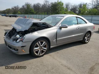 2008 Mercedes-Benz CLK 350 z VIN WDBTJ56H68F245767, wystawiony jako Copart lot #59721585 z przebiegiem 63 563 mil mil oraz Czysty tytuł • Clean title. Historia ofert i sprzedaży dostępna na DreamBid. Obrazek 1.