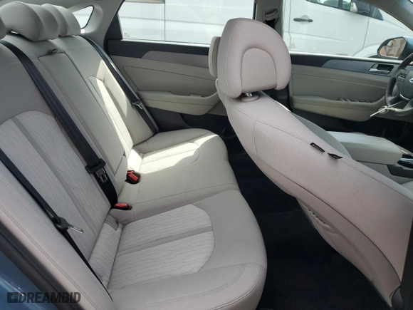 2016 Hyundai Sonata Hybrid SE with VIN KMHE24L10GA035696, listed as a Copart auction lot 54545245 with 89,920 mi miles and Clean Title. Bid and sale history available at carsss.com. Image 10.