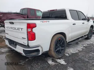 2024 Chevrolet Silverado 1500 RST with VIN 1GCUDEED1RZ109462, listed as a IAAI auction lot 41676851 with 8,221 mi miles. Bid and sale history available at carsss.com. Image 4.