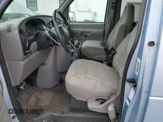1998 Ford Econoline Wagon XL z VIN 1FBSS31SXWHA79163, wystawiony jako Copart lot #45536455 z przebiegiem 234 525 mil mil oraz Tytuł czysty. Historia ofert i sprzedaży dostępna na DreamBid. Obrazek 7.