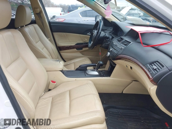 2010 Honda Crosstour EX-L z VIN 5J6TF2H57AL005231, wystawiony jako IAAI lot #42029109 z przebiegiem 134 451 mil mil oraz . Historia ofert i sprzedaży dostępna na DreamBid. Obrazek 5.