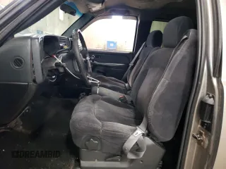 2001 Chevrolet Silverado 1500 LS with VIN 2GCEC19T711211931, listed as a Copart auction lot 54614195 with 135,812 mi miles and Salvage Title. Bid and sale history available at DreamBid. Image 7.