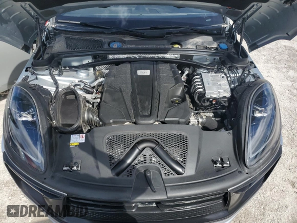 2023 Porsche Macan GTS z VIN WP1AF2A53PLB56470, wystawiony jako Copart lot #76620874 z przebiegiem Nie podano mil oraz Nie do naprawy • Non repairable. Historia ofert i sprzedaży dostępna na DreamBid. Obrazek 11.
