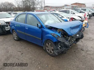 2008 Kia Rio LX with VIN KNADE123686303791, listed as a IAAI auction lot 41555807 with 193,290 mi miles. Bid and sale history available at carsss.com. Image 1.