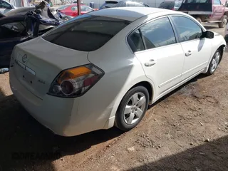 2008 Nissan Altima 2.5 SL with VIN 1N4AL21E38N539850, listed as a IAAI auction lot 41894242 with 109,557 mi miles. Bid and sale history available at carsss.com. Image 4.
