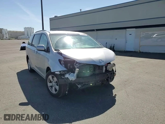 2015 Toyota Sienna LE AAS с VIN 5TDKK3DC1FS571821, выставлен на аукционе Copart как лот 57348545 с пробегом 120 014 миль миль и Списание • Salvage title. История ставок и продаж доступна на DreamBid. Изображение 15.