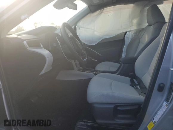 2024 Toyota Corolla Cross L with VIN 7MUAAAAG3RV088481, listed as a Copart auction lot 51599005 with 21,746 mi miles and Salvage title. Bid and sale history available at DreamBid. Image 7.