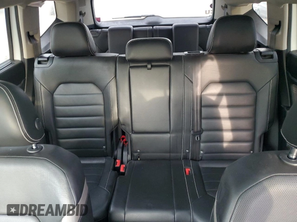2023 Volkswagen Atlas SEL Premium R-Line с VIN 1V2FR2CA9PC503100, выставлен на аукционе Copart как лот 58173885 с пробегом 43 016 миль миль и Списание • Salvage title. История ставок и продаж доступна на DreamBid. Изображение 10.