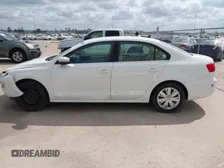 2013 Volkswagen Jetta SE with VIN 3VWDX7AJ1DM367499, listed as a IAAI auction lot 41762284 with 120,554 mi miles and . Bid and sale history available at DreamBid. Image 15.