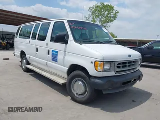 2002 Ford Econoline Passenger XL с VIN 1FBSS31LX2HA87024, выставлен на аукционе IAAI как лот 42039916 с пробегом 137 654 миль миль и . История ставок и продаж доступна на DreamBid. Изображение 1.