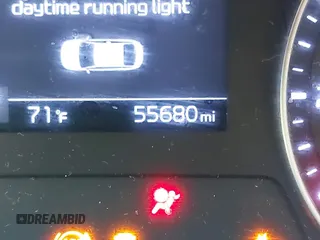 2019 Kia Forte LXS z VIN 3KPF24AD2KE045187, wystawiony jako IAAI lot #42040415 z przebiegiem 55 680 mil mil oraz . Historia ofert i sprzedaży dostępna na DreamBid. Obrazek 15.