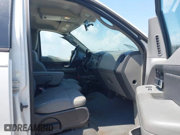 2008 Ford F-150 XL z VIN 1FTRW14W28FB47505, wystawiony jako IAAI lot #42657460 z przebiegiem 255 889 mil mil oraz . Historia ofert i sprzedaży dostępna na DreamBid. Obrazek 5.