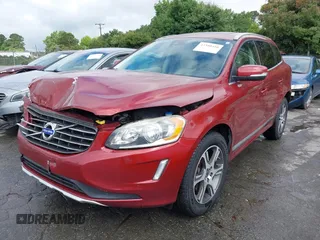 2015 Volvo XC60 T6 with VIN YV4902RKXF2669393, listed as a IAAI auction lot 42380410 with 124,258 mi miles and . Bid and sale history available at DreamBid. Image 17.