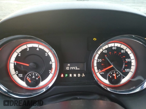2016 Dodge Grand Caravan SXT with VIN 2C4RDGCG8GR136633, listed as a Copart auction lot 43955155 with 101,443 mi miles and Clean Title. Bid and sale history available at DreamBid. Image 9.