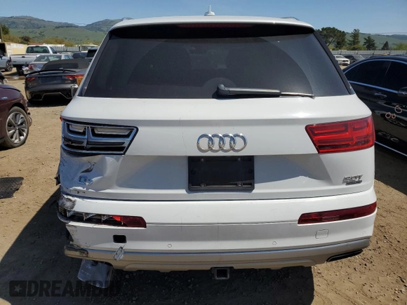 2018 Audi Q7 Premium Plus with VIN WA1LAAF77JD044442, listed as a Copart auction lot 52524565 with 88,041 mi miles and Salvage title. Bid and sale history available at DreamBid. Image 6.