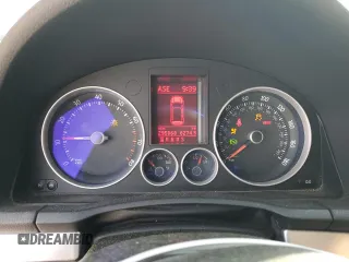 2008 Volkswagen GTI z VIN WVWHV71K08W189710, wystawiony jako Copart lot #57390055 z przebiegiem 295 868 mil mil oraz Szkoda całkowita • Salvage title. Historia ofert i sprzedaży dostępna na DreamBid. Obrazek 9.