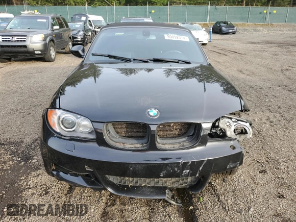 2010 BMW 1 Series 135i with VIN WBAUN9C58AVK41899, listed as a Copart auction lot 80092374 with 81,221 mi miles and Salvage title. Bid and sale history available at DreamBid. Image 5.