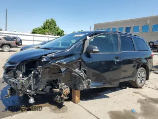 2019 Toyota Sienna XLE with VIN 5TDDZ3DCXKS216743, listed as a Copart auction lot 59295495 with 80,342 mi miles and Salvage title. Bid and sale history available at DreamBid. Image 1.