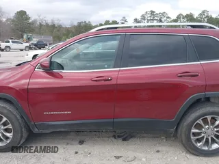 2020 Jeep Cherokee Altitude with VIN 1C4PJMLB2LD651837, listed as a IAAI auction lot 41722049 with 131,759 mi miles. Bid and sale history available at carsss.com. Image 14.