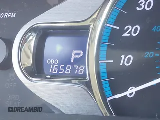 2011 Toyota Sienna XLE with VIN 5TDDK3DC7BS003186, listed as a IAAI auction lot 41701839 with 165,878 mi miles. Bid and sale history available at carsss.com. Image 15.