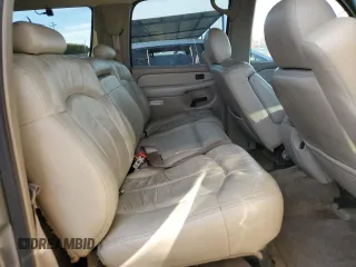 2001 Chevrolet Suburban LS with VIN 3GNEC16TX1G189524, listed as a Copart auction lot 47223945 with 193,201 mi miles and Salvage Title. Bid and sale history available at carsss.com. Image 11.