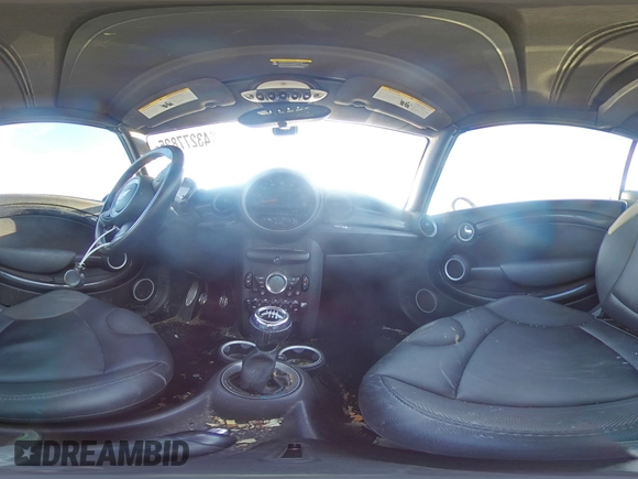 2015 MINI Convertible S с VIN WMWZP3C57FT299177, выставлен на аукционе Copart как лот 43277825 с пробегом 79 454 миль миль и Списание • Salvage title. История ставок и продаж доступна на DreamBid. Изображение 12.