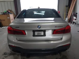 2020 BMW 5 Series M550i xDrive z VIN WBAJS7C07LCD85532, wystawiony jako IAAI lot #41518071 z przebiegiem 57 645 mil mil oraz . Historia ofert i sprzedaży dostępna na DreamBid. Obrazek 16.