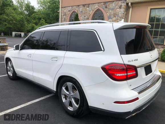 2017 Mercedes-Benz GLS 450 z VIN 4JGDF6EE0HA814125, wystawiony jako Copart lot #57616885 z przebiegiem 149 979 mil mil oraz Czysty tytuł • Clean title. Historia ofert i sprzedaży dostępna na DreamBid. Obrazek 2.