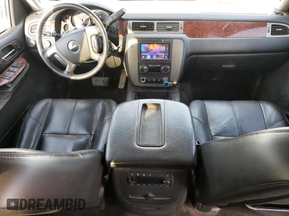 2009 GMC Yukon SLT w/4SB with VIN 1GKFK33009R240907, listed as a Copart auction lot 45922255 with 295,760 mi miles and Salvage Title. Bid and sale history available at carsss.com. Image 8.