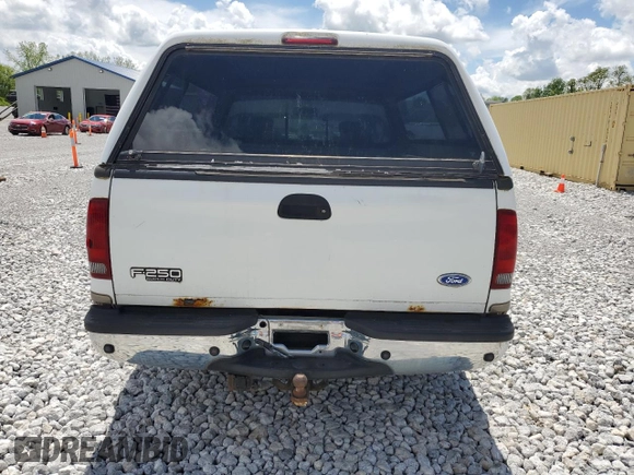 2004 Ford F-250 XL z VIN 1FTNX20P24EA26599, wystawiony jako Copart lot #56707985 z przebiegiem 165 292 mil mil oraz Szkoda całkowita • Salvage title. Historia ofert i sprzedaży dostępna na DreamBid. Obrazek 6.