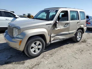 2010 Jeep Liberty Sport z VIN 1J4PN2GK8AW172627, wystawiony jako Copart lot #46947965 z przebiegiem 156 284 mil mil oraz Szkoda całkowita • Salvage title. Historia ofert i sprzedaży dostępna na DreamBid. Obrazek 1.