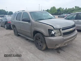 2008 Chevrolet Tahoe 2LT with VIN 1GNFK13058R248720, listed as a IAAI auction lot 42752215 with 245,050 mi miles and . Bid and sale history available at DreamBid. Image 1.