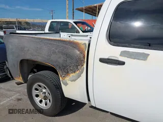 2007 Chevrolet Silverado 1500 Work Truck with VIN 2GCEC13C671558491, listed as a IAAI auction lot 41365136 with 135,260 mi miles and . Bid and sale history available at DreamBid. Image 13.