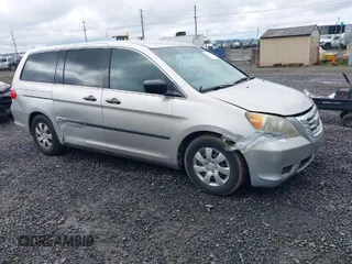 2008 Honda Odyssey LX with VIN 5FNRL38268B006405, listed as a IAAI auction lot 41986644 with 179,361 mi miles. Bid and sale history available at carsss.com. Image 1.