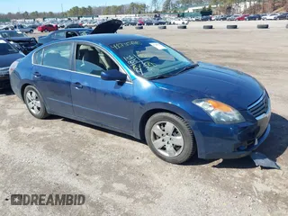 2007 Nissan Altima 2.5 with VIN 1N4AL21E57N467158, listed as a IAAI auction lot 41730780 with 156,925 mi miles. Bid and sale history available at carsss.com. Image 1.