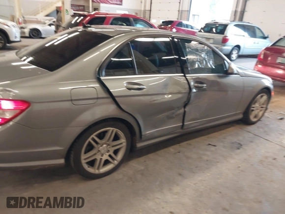2009 Mercedes-Benz C-Class 3.5L Sport with VIN WDDGF56X09F203811, listed as a IAAI auction lot 41379469 with 138,617 mi miles. Bid and sale history available at carsss.com. Image 6.