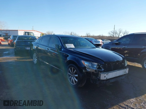 2007 Lexus LS 460 z VIN JTHBL46F475008259, wystawiony jako IAAI lot #38420663 z przebiegiem 198 992 mil mil oraz . Historia ofert i sprzedaży dostępna na DreamBid. Obrazek 1.