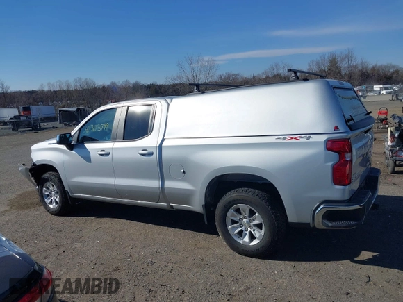 2020 Chevrolet Silverado 1500 LT with VIN 1GCRYDEK6LZ320831, listed as a IAAI auction lot 41705799 with 66,149 mi miles. Bid and sale history available at carsss.com. Image 14.