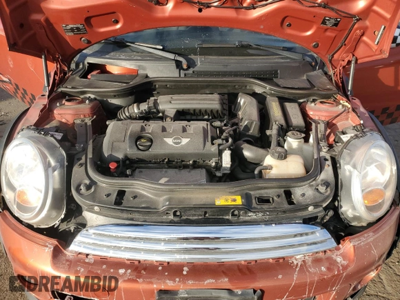 2012 MINI Convertible z VIN WMWZN3C57CT265368, wystawiony jako Copart lot #87100414 z przebiegiem 124 102 mil mil oraz Szkoda całkowita • Salvage title. Historia ofert i sprzedaży dostępna na DreamBid. Obrazek 12.