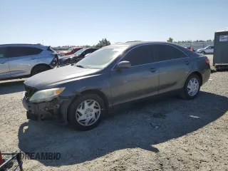 2010 Toyota Camry z VIN 4T1BF3EK3AU040341, wystawiony jako Copart lot #55968475 z przebiegiem 122 417 mil mil oraz Szkoda całkowita • Salvage title. Historia ofert i sprzedaży dostępna na DreamBid. Obrazek 1.