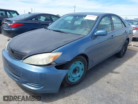 2004 Toyota Camry LE with VIN 4T1BE32K14U793314, listed as a IAAI auction lot 42031924 with 169,164 mi miles. Bid and sale history available at carsss.com. Image 2.