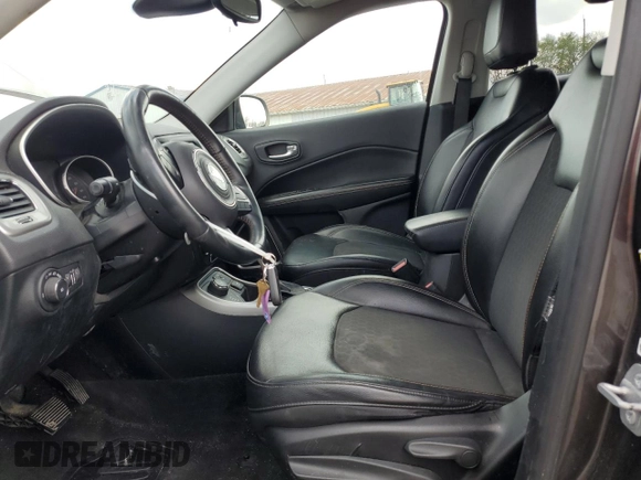 2018 Jeep Compass Latitude with VIN 3C4NJDBB2JT154433, listed as a Copart auction lot 52747205 with 141,930 mi miles and Salvage Title. Bid and sale history available at DreamBid. Image 7.