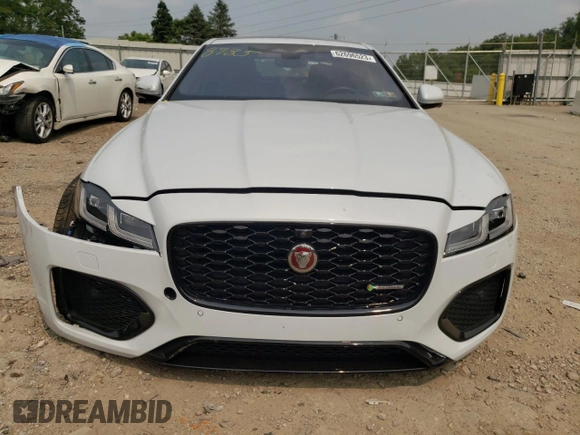 2021 Jaguar XF R-Dynamic SE with VIN SAJBL4GX3MCY88985, listed as a Copart auction lot 62696523 with 12,160 mi miles. Bid and sale history available at carsss.com. Image 5.